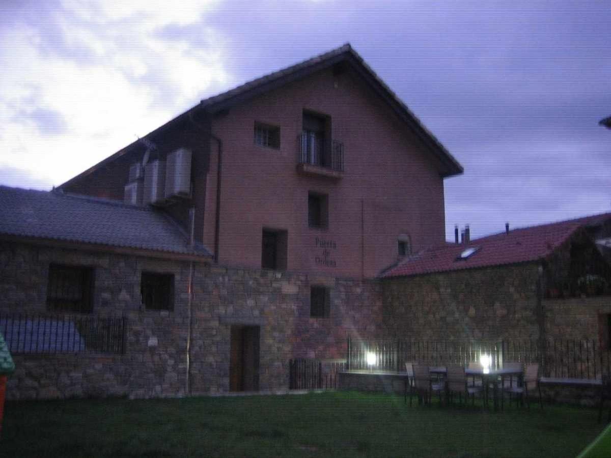 Apartamentos Puerta De Ordesa Laspuna Екстер'єр фото