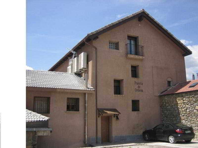 Apartamentos Puerta De Ordesa Laspuna Екстер'єр фото