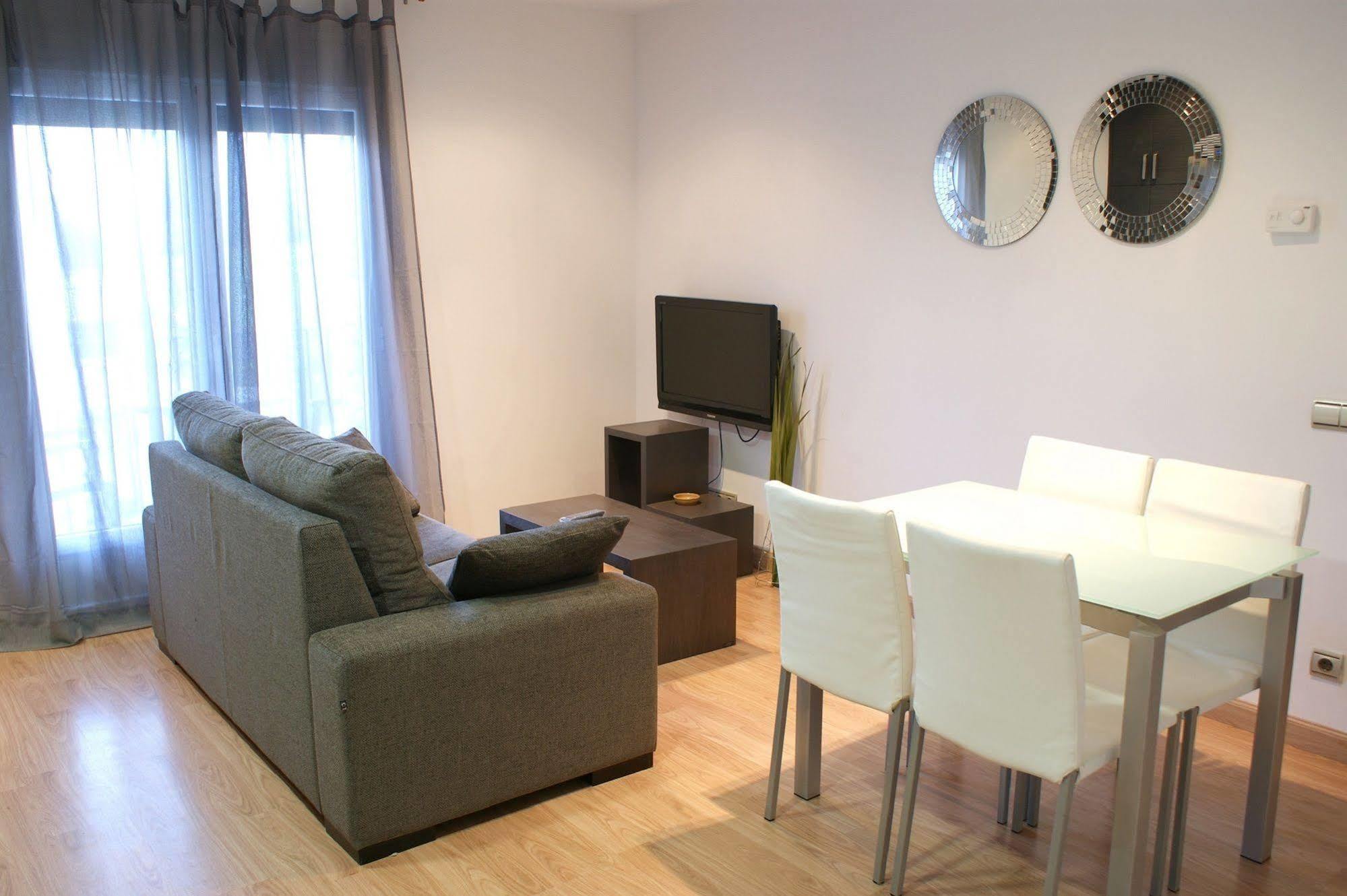 Apartamentos Puerta De Ordesa Laspuna Екстер'єр фото
