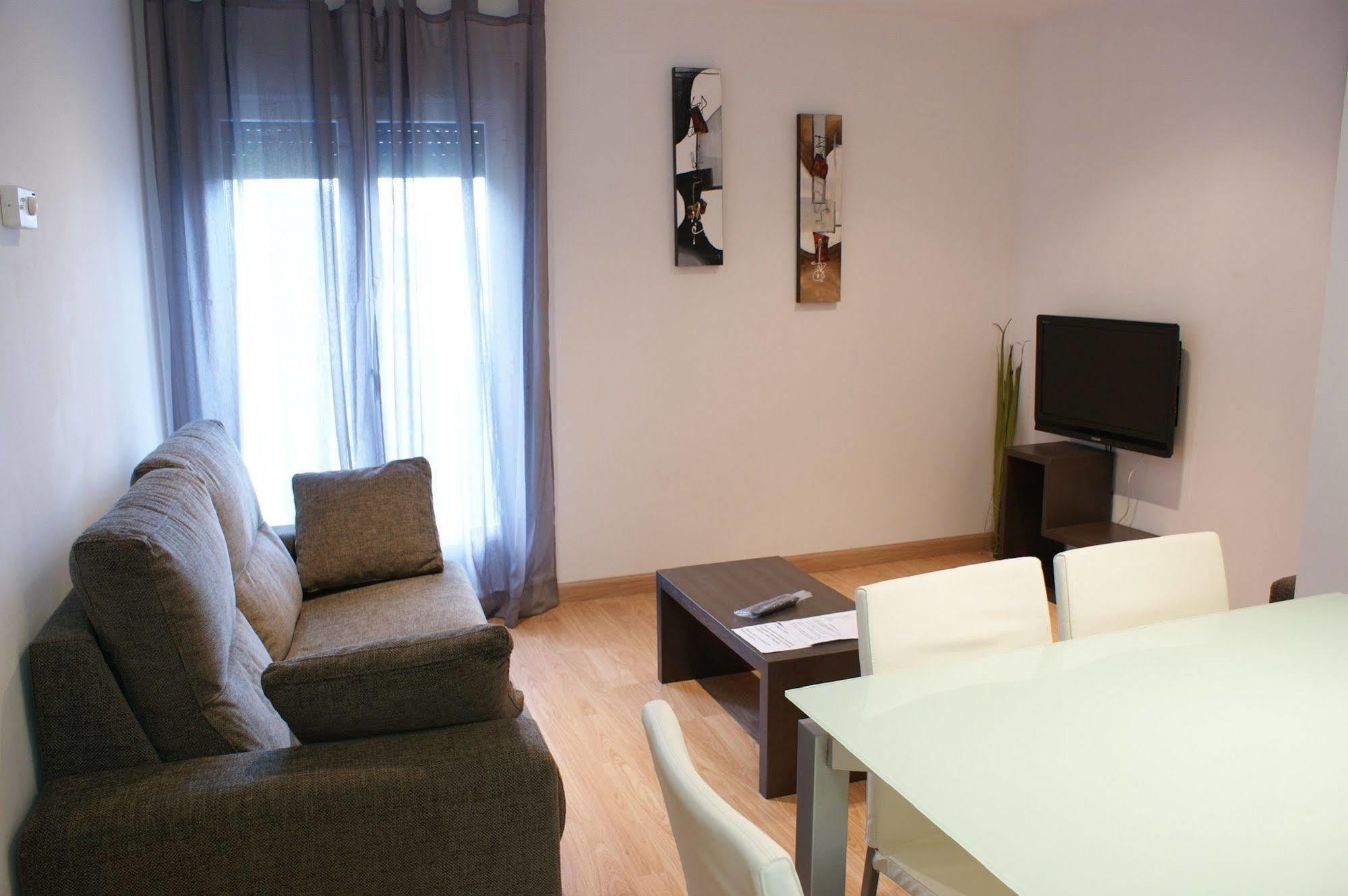 Apartamentos Puerta De Ordesa Laspuna Екстер'єр фото